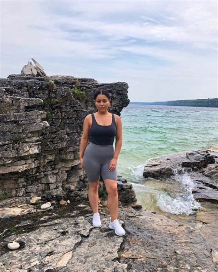 Amy Macedo Biography | Age, Wiki, Net worth, Bio, Height, Boyfriend?|