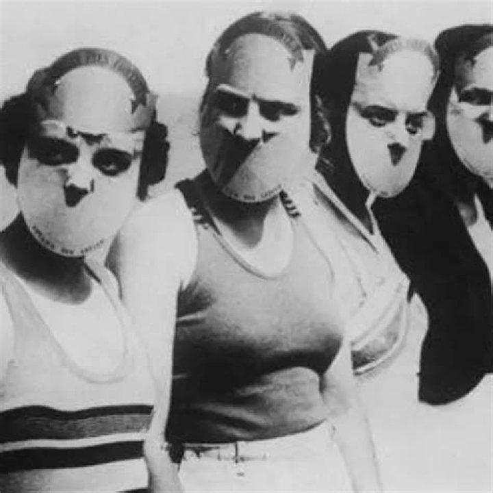 Bizarre Photos From History That Are Just Begging To Be Explained