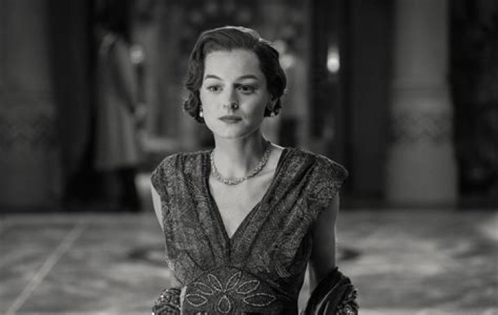 Issa Rae (Actress) - CelebNetWorth