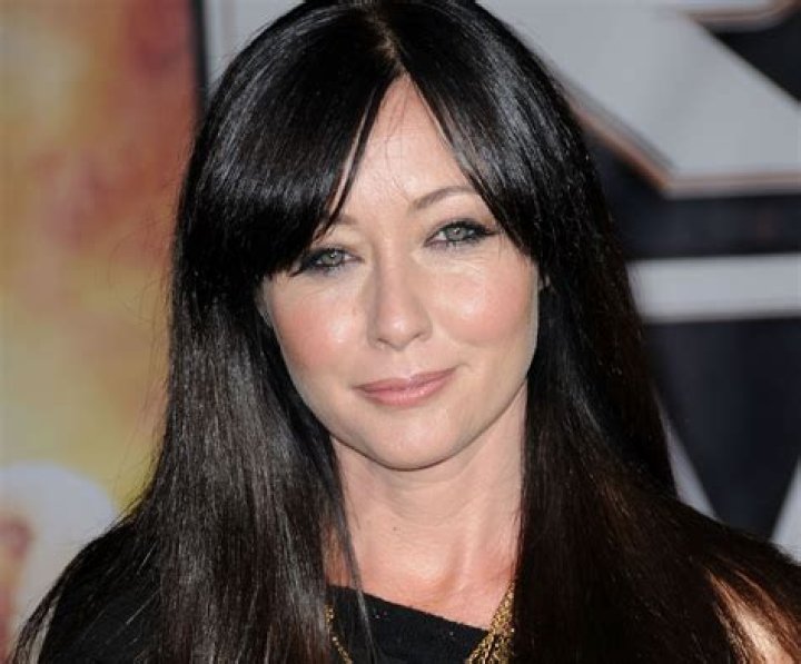 Jennifer Leak – Celebsgraphy