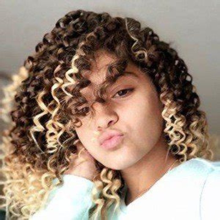 Keilly (YouTube star) Age - Bio, Wiki, Height, Net Worth, Relationship (2023)