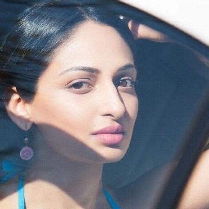 Rubina Bajwa Wiki, Biography, Age, Height, Family, Salary & Images